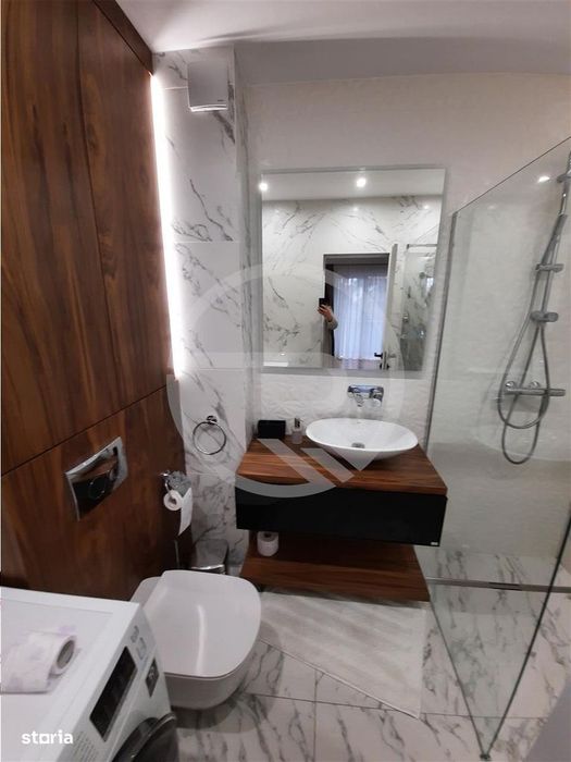 Apartament cu 2 camere,situat in Zona centrala!