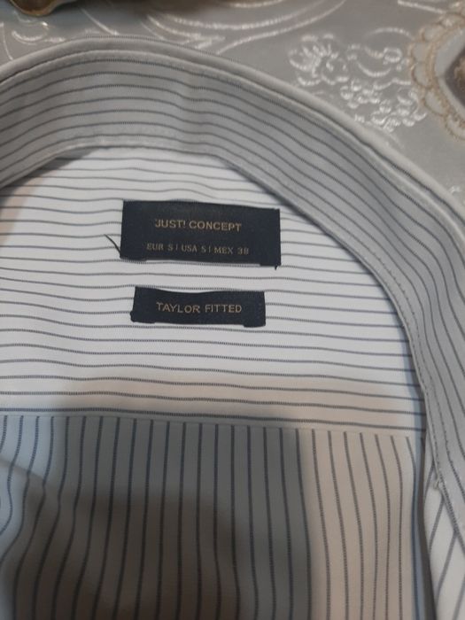 Рубашка мужская белая от фирмы Just!