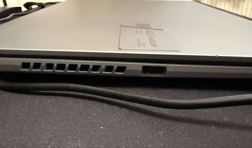 Laptop Asus VivoBook S15