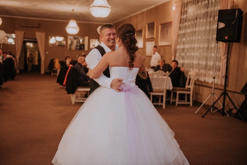 Vand rochie de mireasa