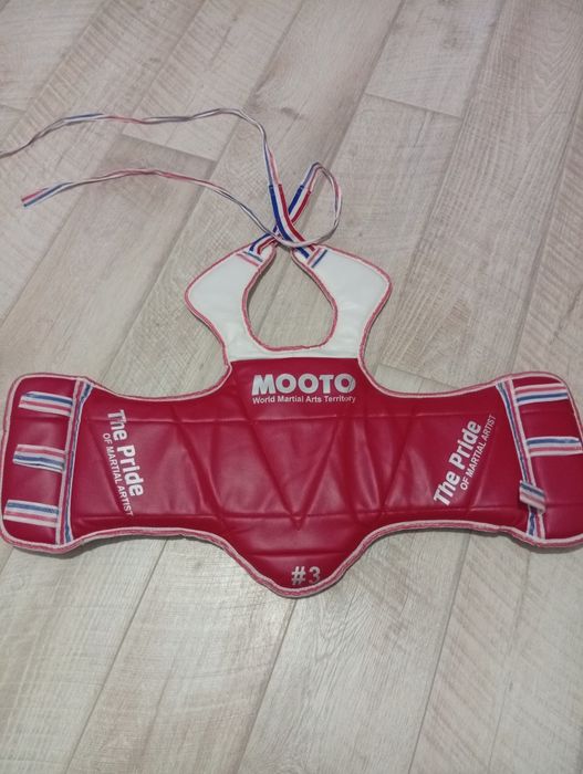 Шлем и протектор для таеквондо