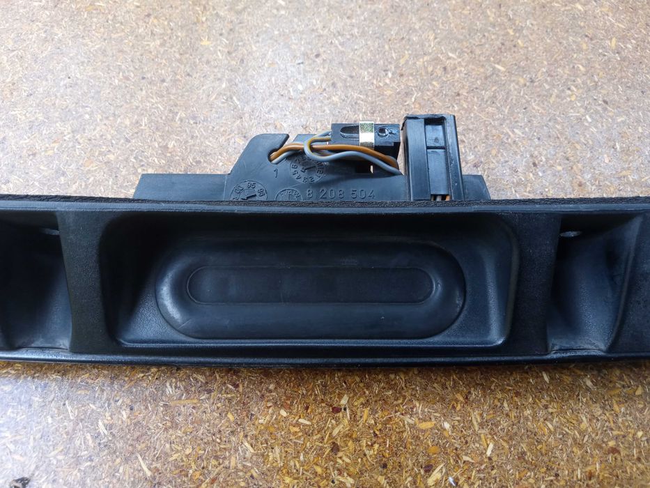 BMW E46 ( планка подсветки номера)