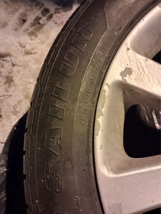 Диск с резиной в хорошем состоянии