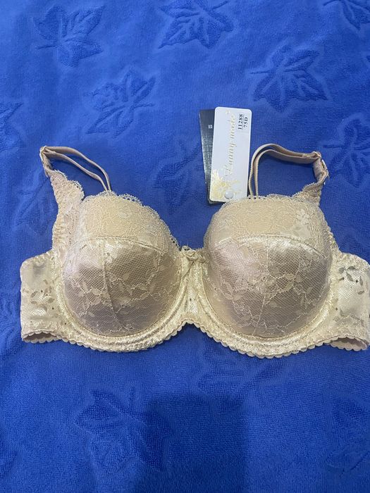 Продается бюстгалтер 75D lanny