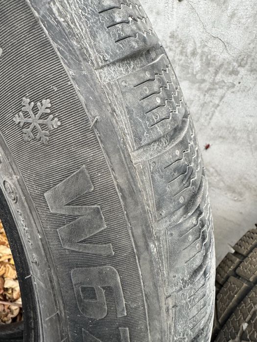 Зимни гуми 215/60R17