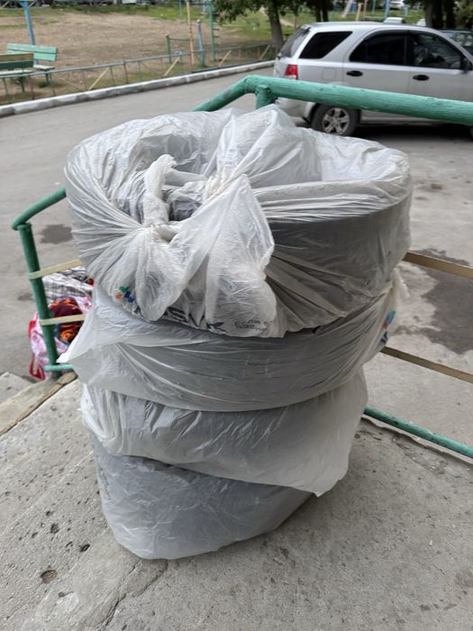 Резина имеется 4 балона