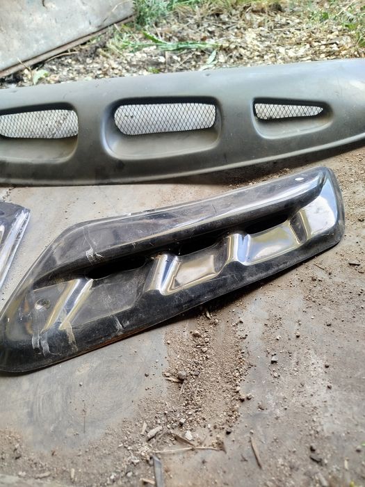 Продам разный пластик на авто