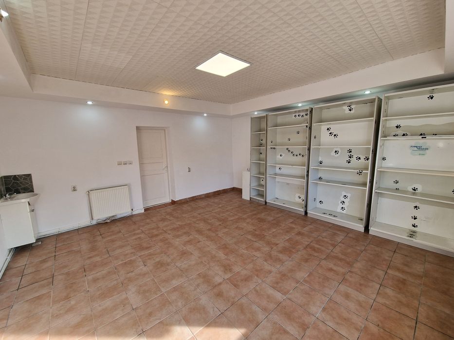 Spatiu comercial  de închiriat Hărman - Brașov