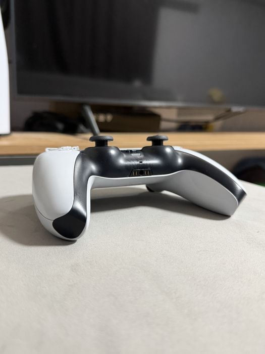 Продам Play Station 5