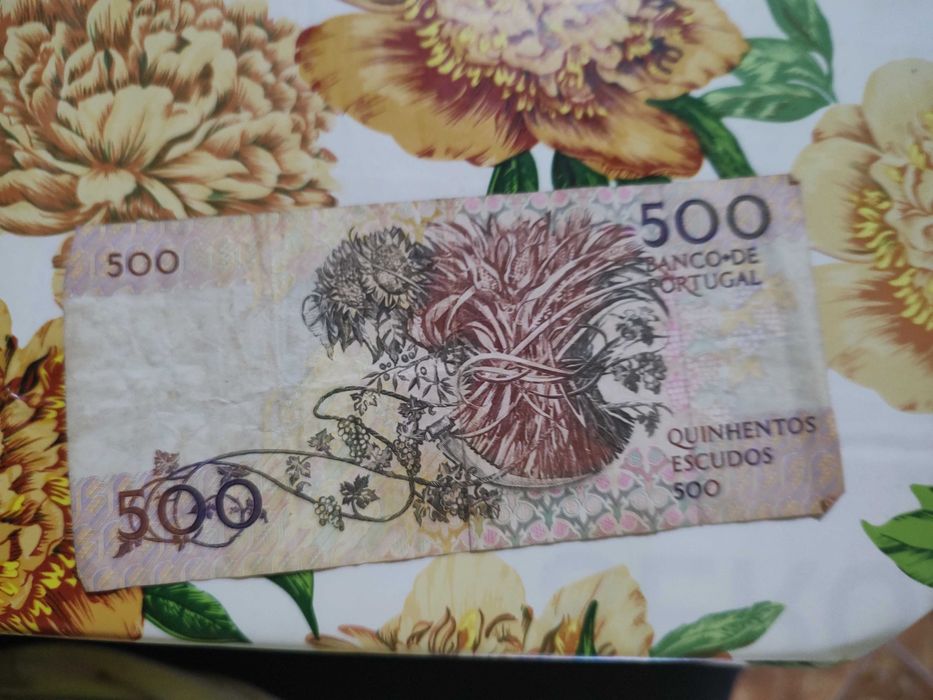 Vind bagnote vechi ,din diverse țări .