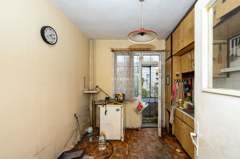 Продава се Тристаен апартамент в Пловдив, Христо Смирненски - 86 кв.м за 971 €/кв.м - Снимка #12