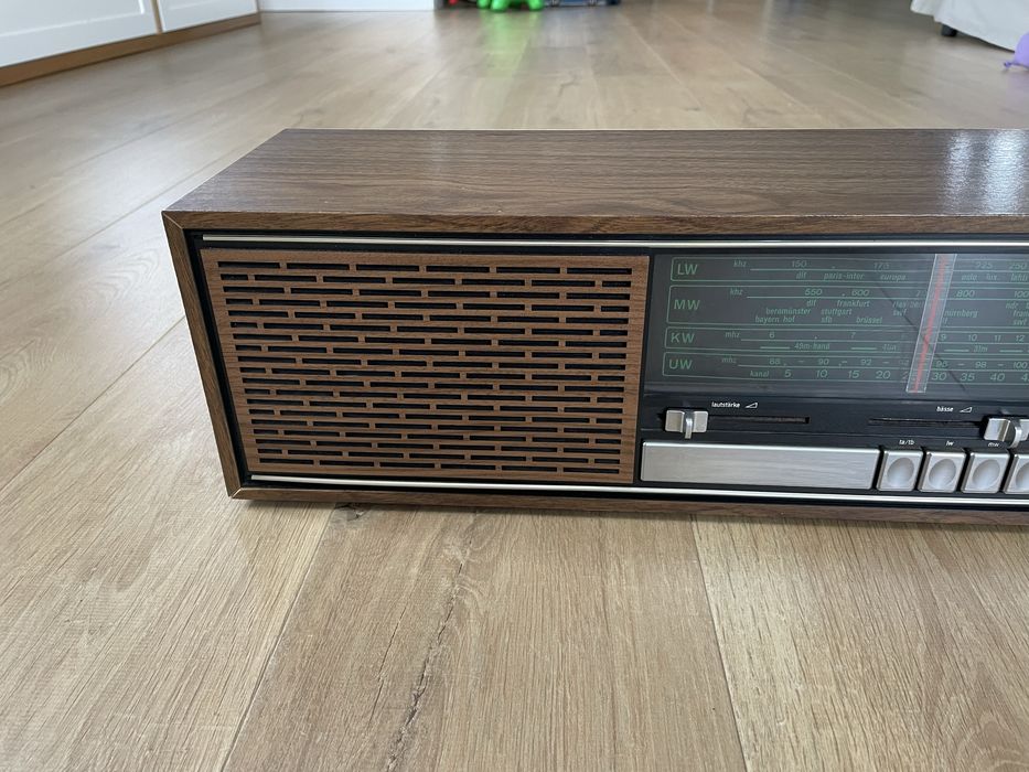 Radio Loewe Opta R144 Sensotronic