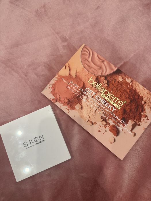 Палитри за грим