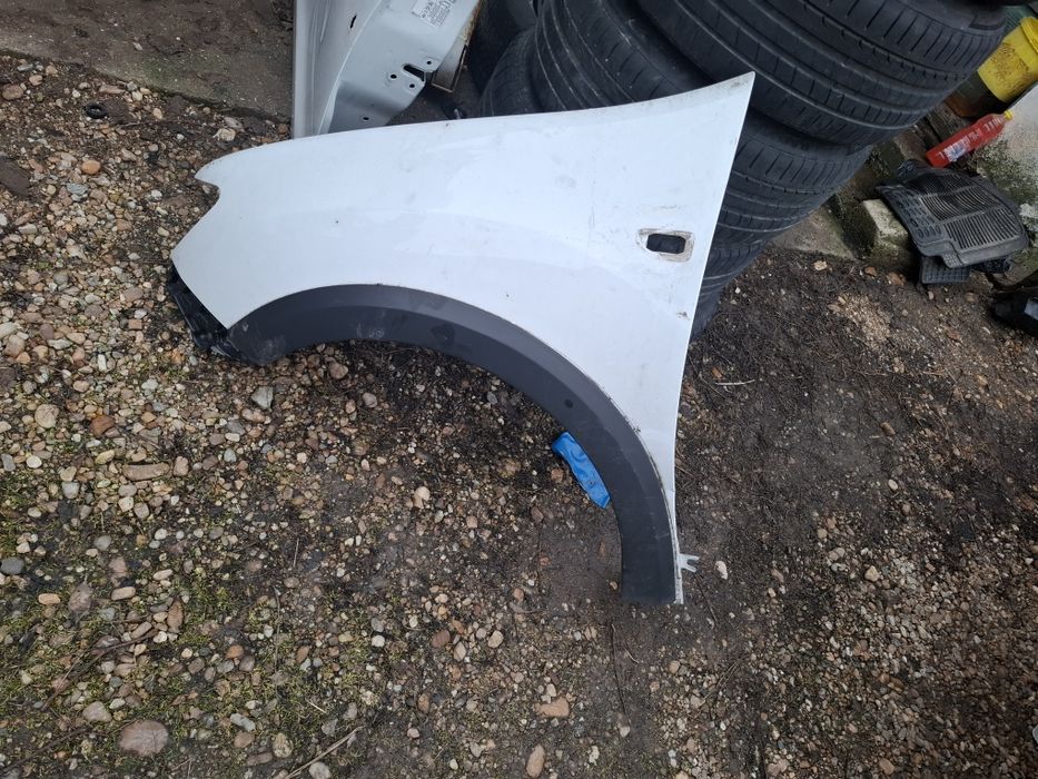 Aripa fata stanga Dacia Sandero Stepway  2013 2020
