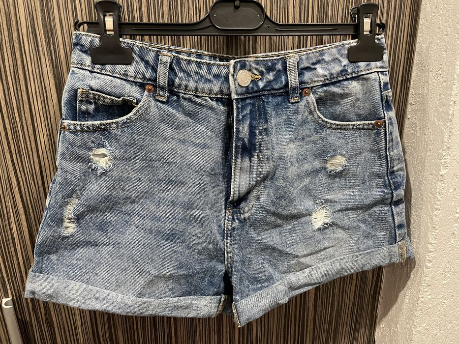 Къси панталони New Yorker