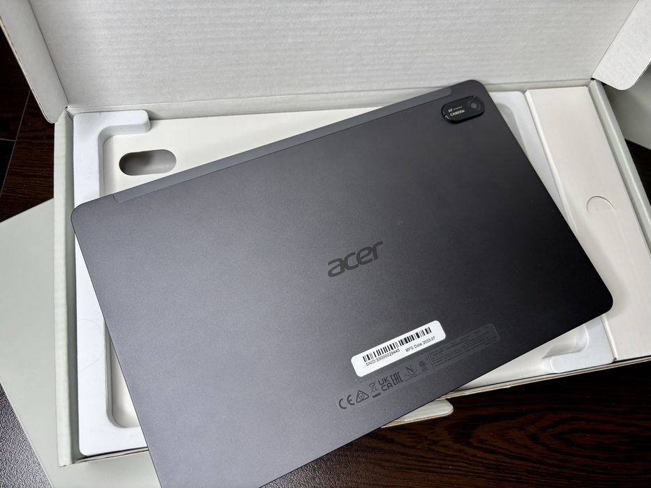 Таблет Acer Iconia tab P10