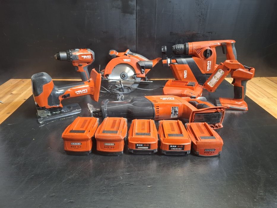 Hilti set sau Separat
