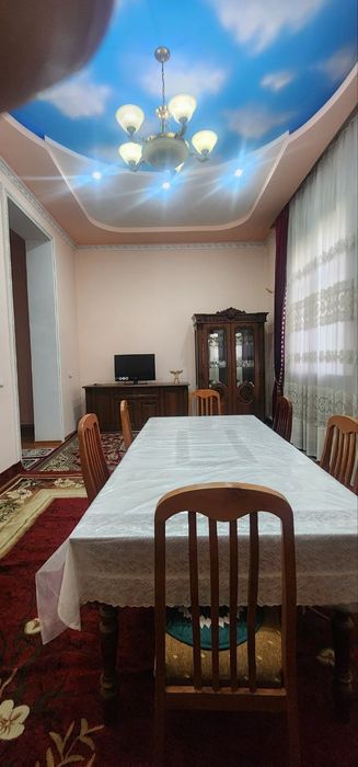 Охунбобоев 600м от Мечет 6.5сотка вдол дароги 6комнатная фасад 33м