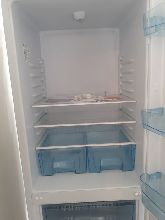 Продам холодильник