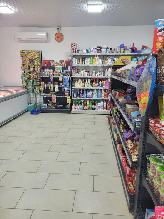 Spațiu comercial/casă