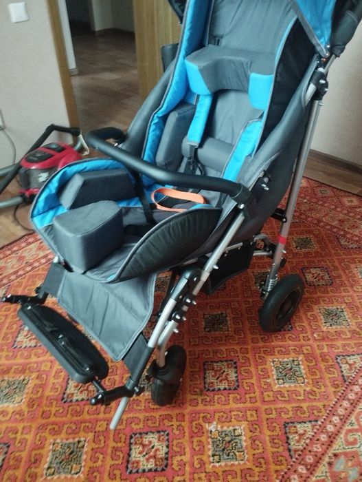 коляска для детей инвалидов