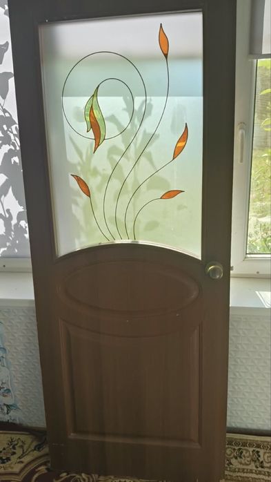 Продам межкомнатную дверь