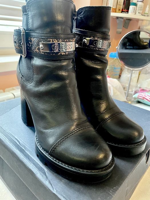 Оригинални боти Guess