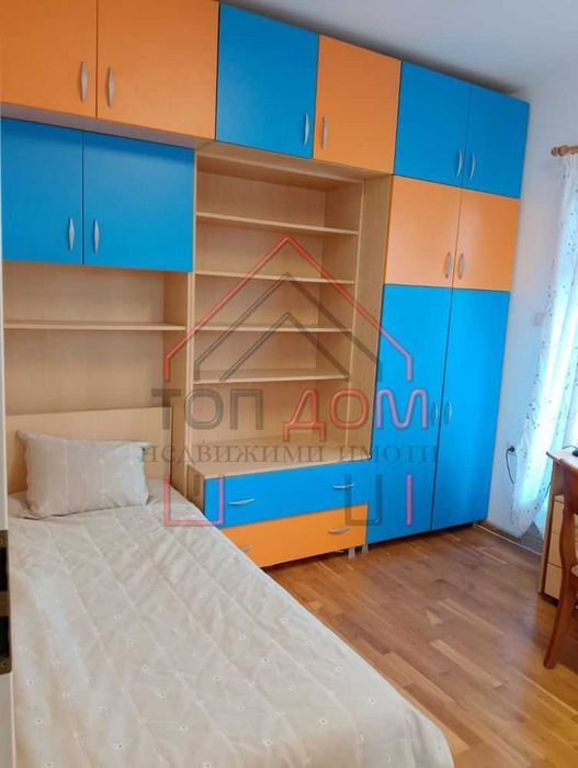 Дава се под наем Тристаен апартамент в Варна, Център - 80 кв.м за 561 € - Снимка #11