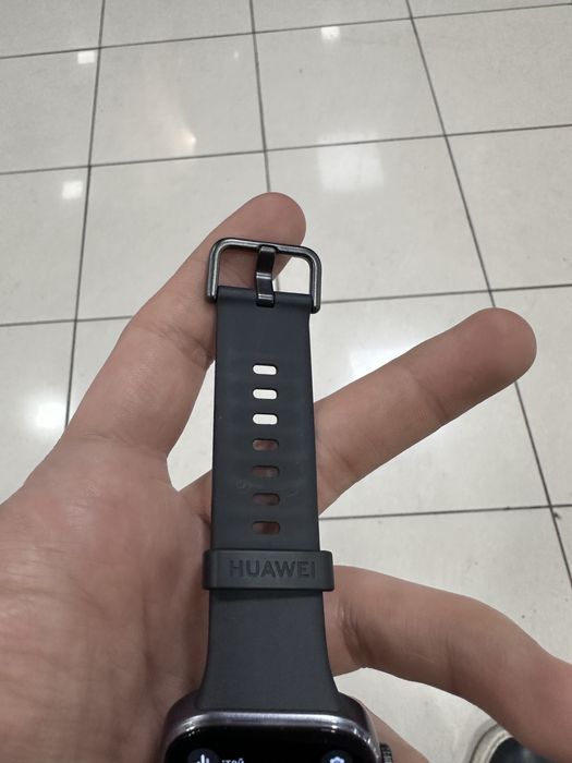 Продам часы Huawei watch fit 4