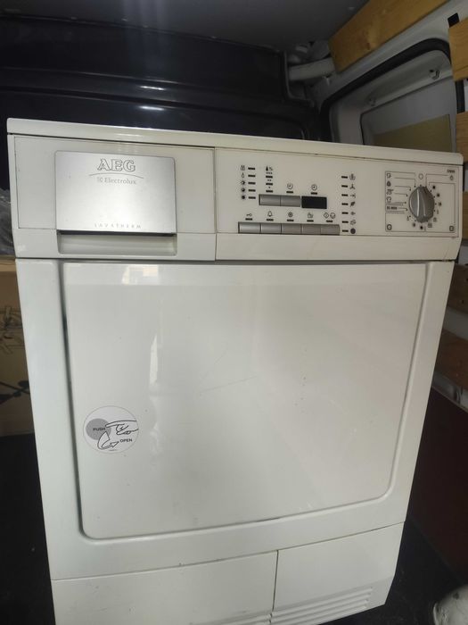 Сушилня за дрехи AEG