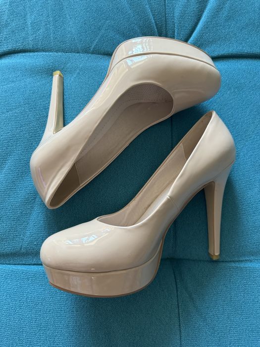 Туфли б/у замшевые и лаковые