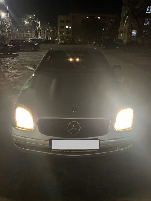 Продавам SLK на части