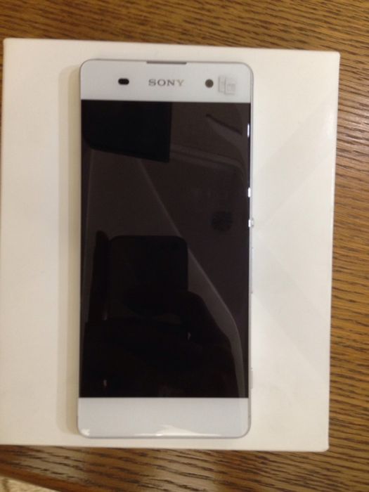 Продам оригинальный Sony XPERIA XA