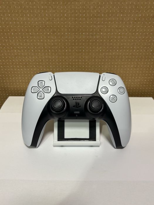 MDM vinde: Controller/Maneta PS5, Glacier White, cu defect.