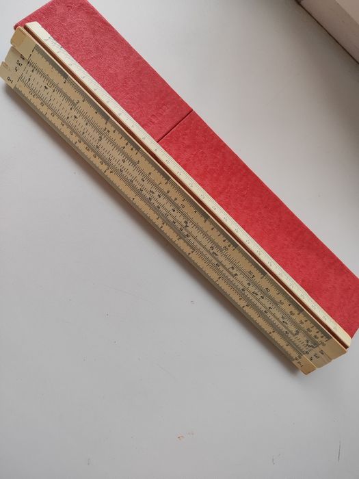 Логарифмическая линейка