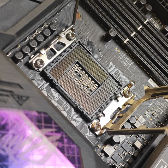 Плата Asus Rog strix Z690 E