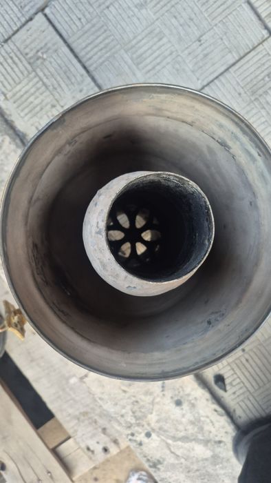 Продам самовар примерно за 100 лет. Рабочий.