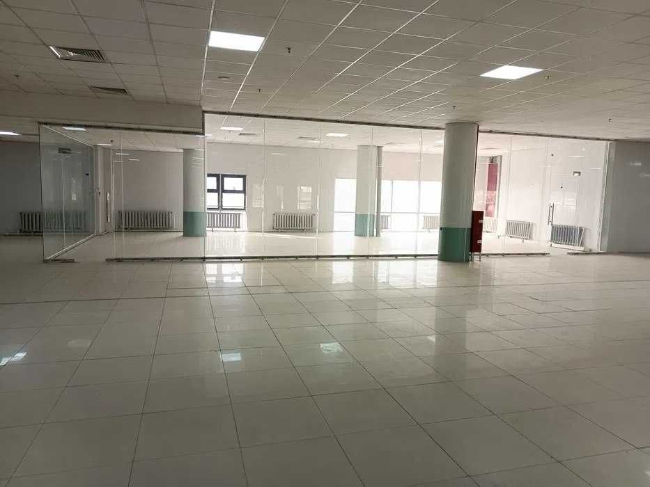 Аренда Торговая площадь 2 200 м² | ЧОРСУ | У МЕТРО (RG)