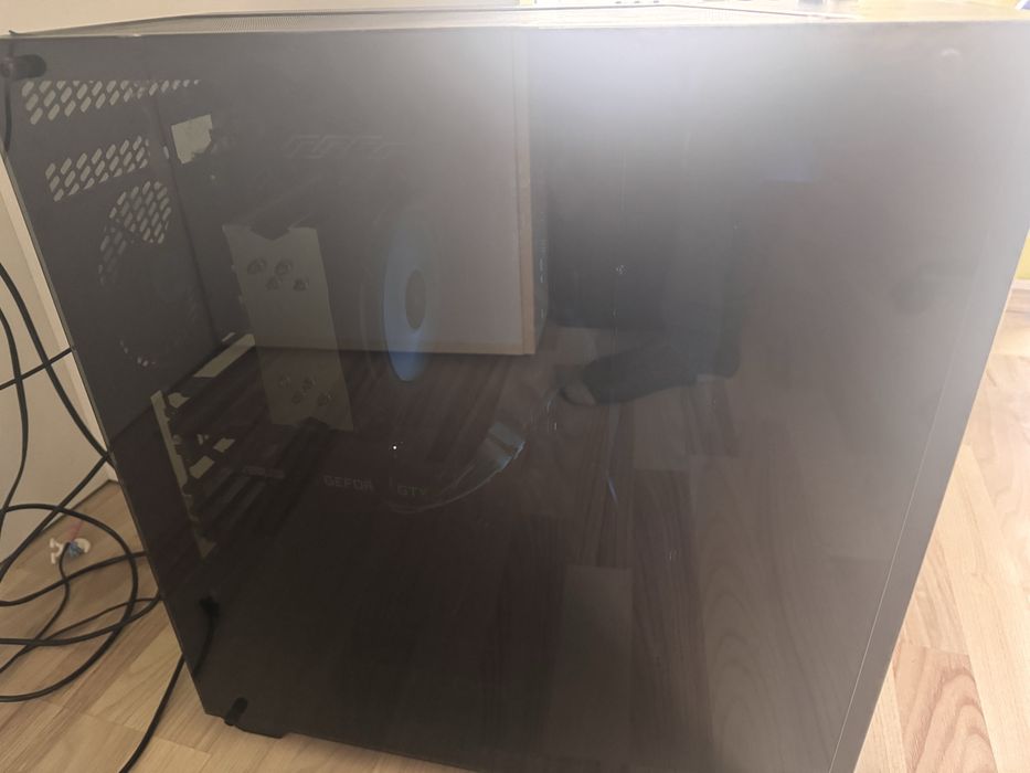 Sistem Complet Ryzen 2700X 16GB RAM GTX 1660 Ti