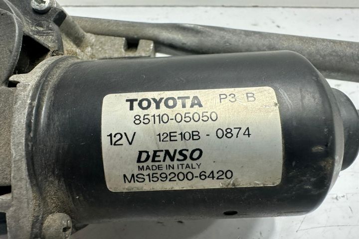 Ansamblu stergator parbriz cu motoras 8511005050 Toyota Avensis a 2-a