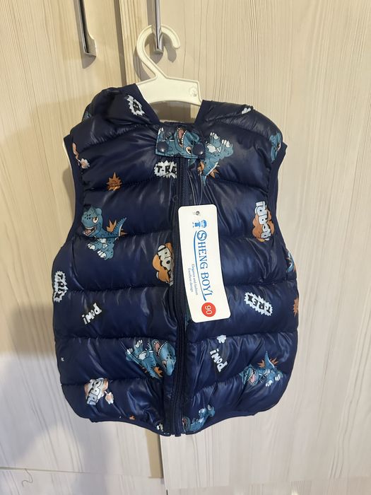 Продам новую безрукавку