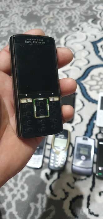 Telefonlar sotiladi