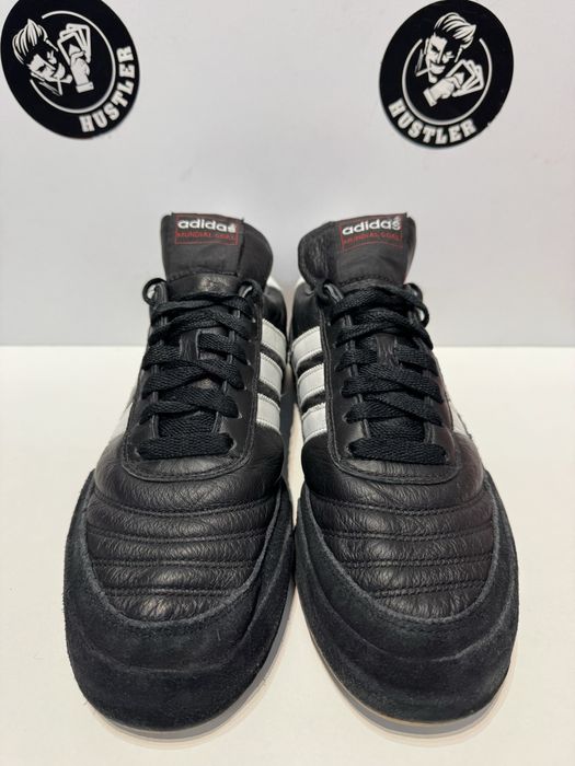 Маратонки ADIDAS MUNDIAL GOAL .Номер 40.5