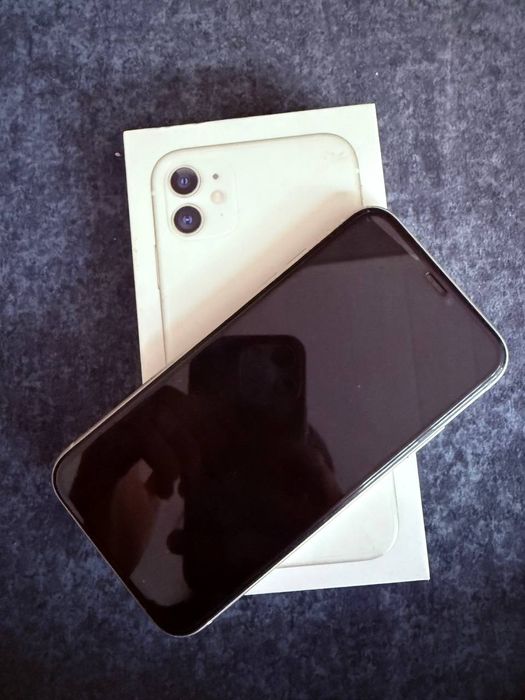 iPhone 11.   128 ГБ Белый
Продаётся iPhone 11 в белом цвете,