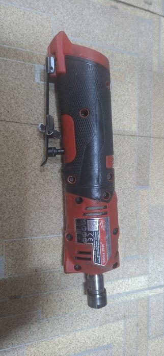 Milwaukee biax m12