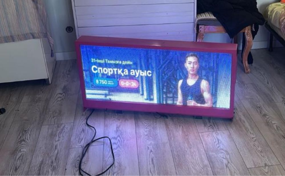 Led экран такси реклама