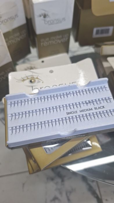 Естествени мигли за миглопластика