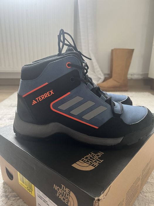 Ghete Adidas Terex 3)