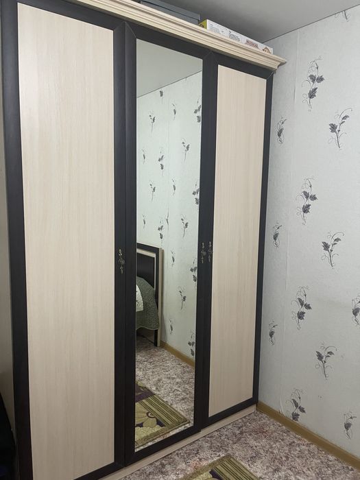 Продам спальный гарнитур