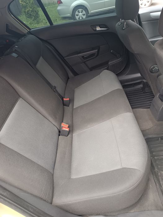 Продам Опель Астра H